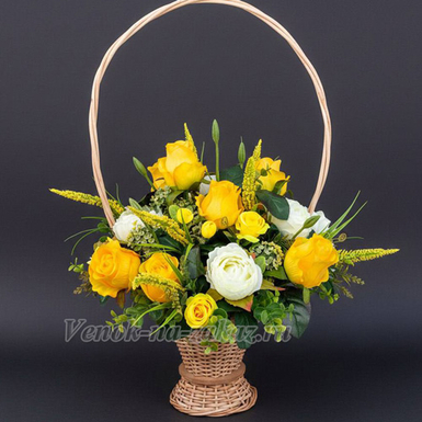 Ритуальная корзина с желтыми розами, Н-63 см D 40см