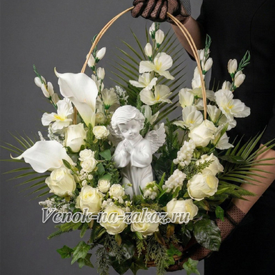 Ритуальная корзина с Ангелом, Белая, Н-60 см D 60*40см