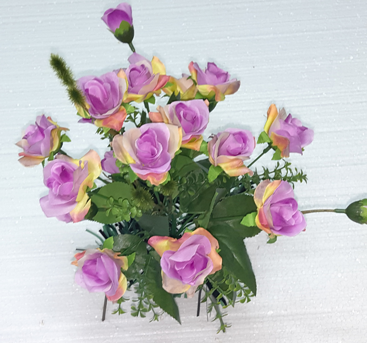 Искусственные цветы на кладбище - Клумба-полянка "Кустовые розочки" сиреневая