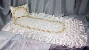 Ритуальный комплект "Элегия" золото покрывало и подушка Арт.КР-109